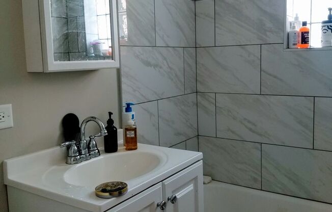 Studio, 1 bath, $1,250, Unit 112