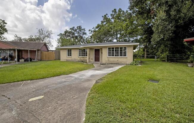 7 TALISMAN CT