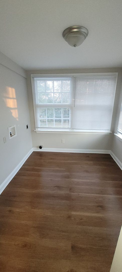 3 beds, 1 bath, $1,350