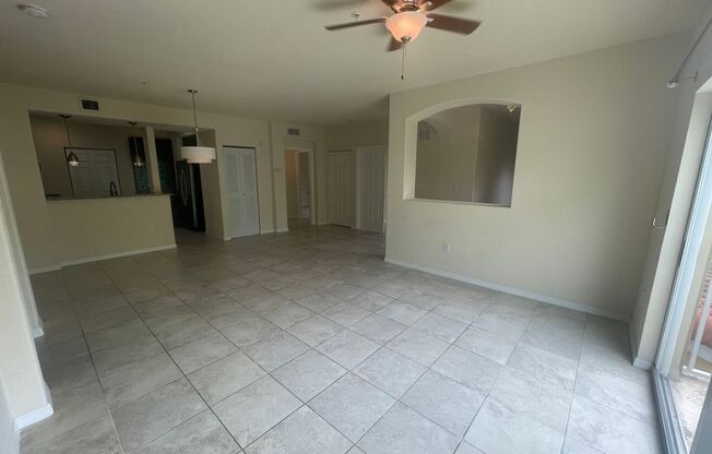 3 beds, 2 baths, $1,775, Unit # 2110