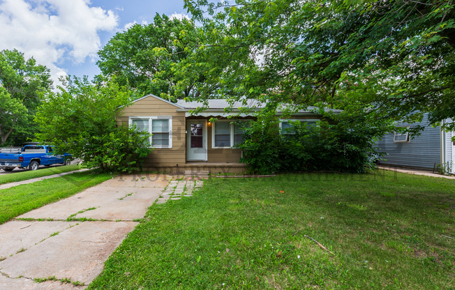 1462 N BATTIN ST