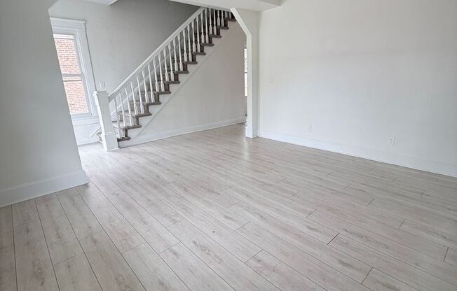 Gorgeous Four Bedroom Completed Upgraded