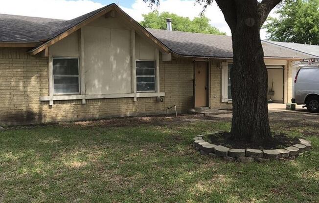Beautiful 3 Bedroom 2 Bathroom in Plano!