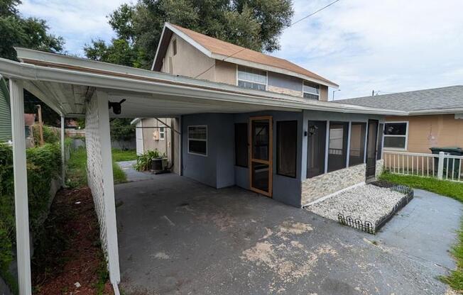 1306 ROYAL ST