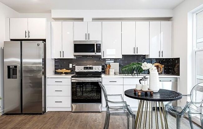 2 Bedroom Ballard Townhome Available