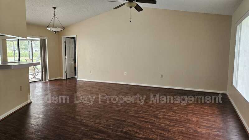 8185 OMAHA CIR