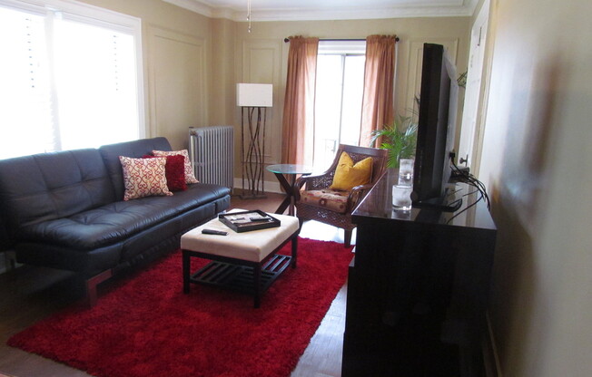 Studio, 1 bath, 300 sqft, $850, Unit 504