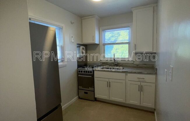 602 E BROOKLAND PARK BLVD