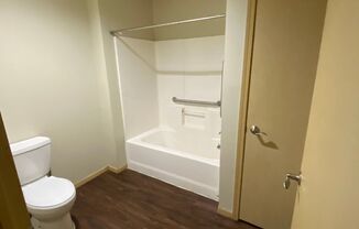 2 beds, 2 baths, 1,054 sqft, $1,385, Unit FDLC - 310