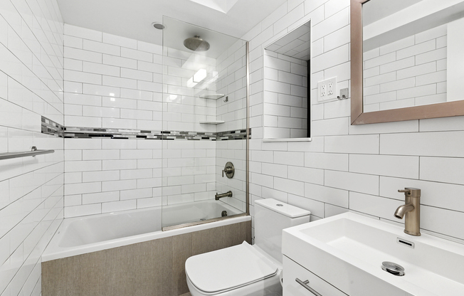 433 W 24 ST