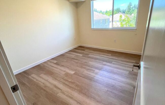 2 beds, 1 bath, $1,910, Unit A209