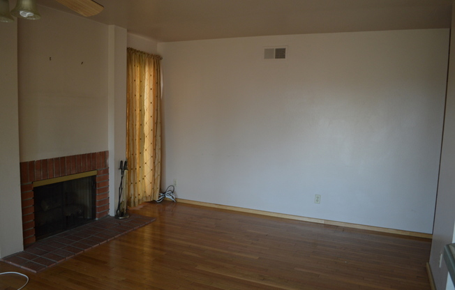 3 beds, 2 baths, $4,000