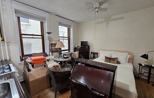 Studio, 1 bath, 275 sqft, $2,250, Unit 500