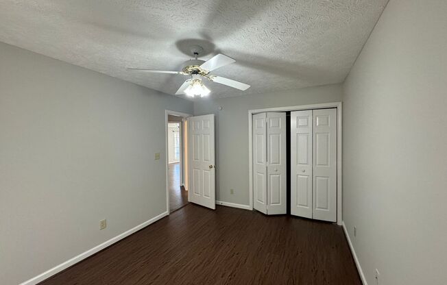 3 beds, 2 baths, $1,550