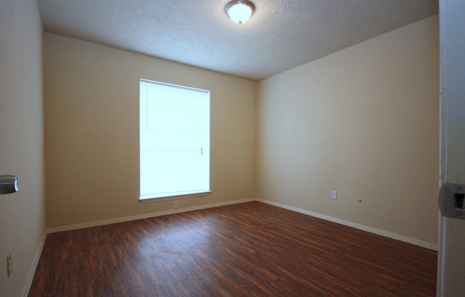 3 beds, 2 baths, $1,775