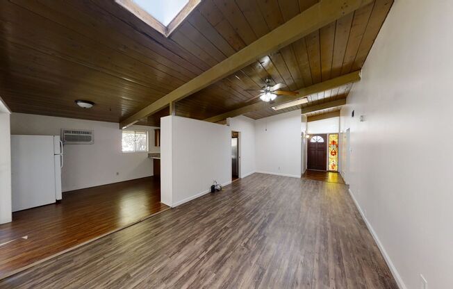 Spacious 4BD/2BA on Baja