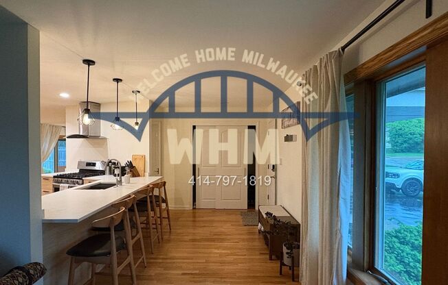 4233 W CARMEL DR