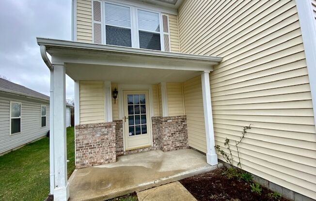 Great 3 Bedroom 2.5 Bathroom Two Story Home with Loft in Lawrence!