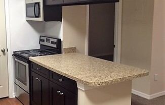 2 beds, 2 baths, 990 sqft, $1,550, Unit 0904