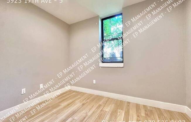 5923 17 AVE