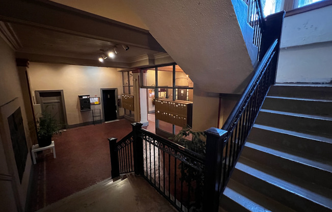 Studio, 1 bath, 400 sqft, $885, Unit 511