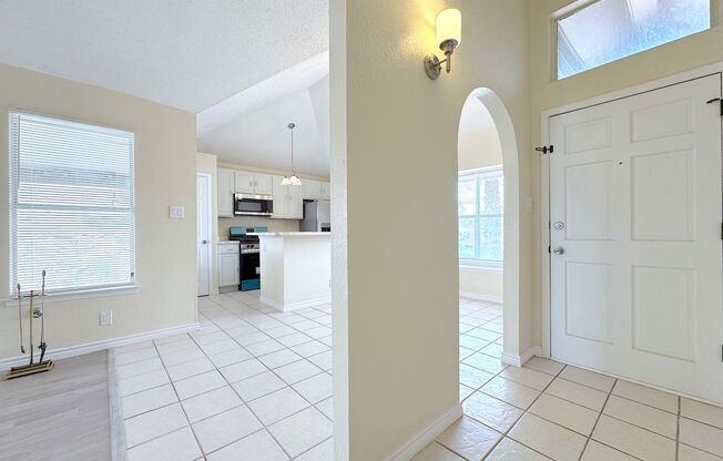 North Hills 3 Bed Refrig A/C!