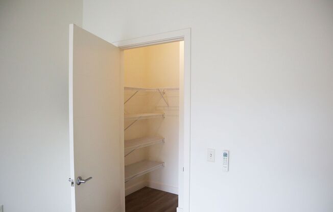 Studio, 1 bath, 575 sqft, $1,875, Unit 223