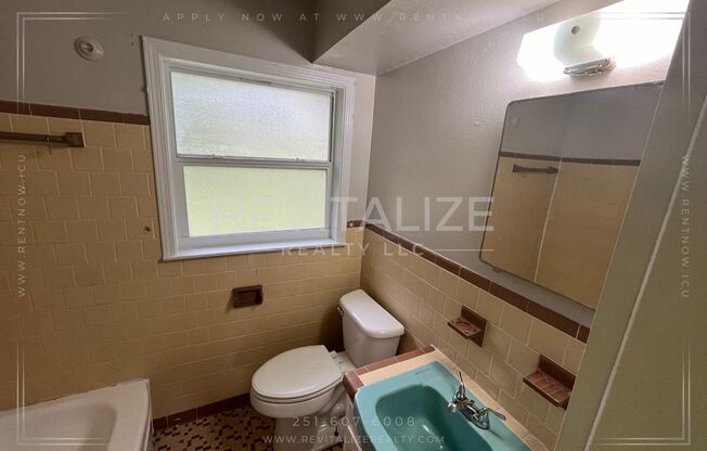 3 beds, 2 baths, $1,250