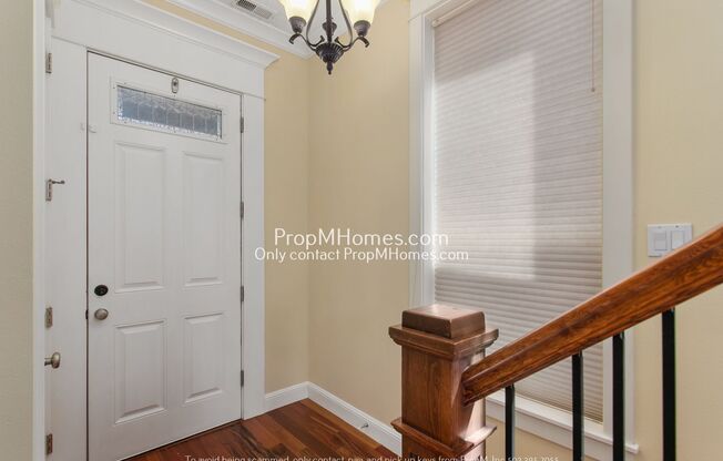 Prime Location - Luxury Two Bedroom Townhouse with Stylish Amenities