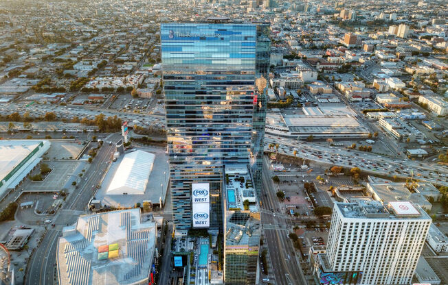 2 beds, 3 baths, 1,800 sqft, $6,750, Unit 32D