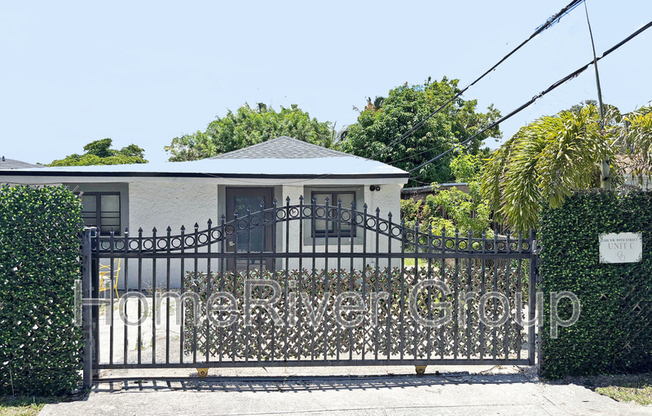 1301 NW 99 ST