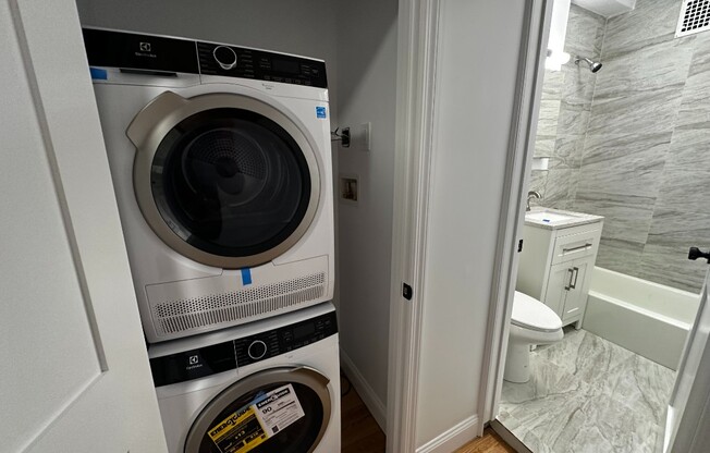 1 bed, 1 bath, $5,000, Unit 12D