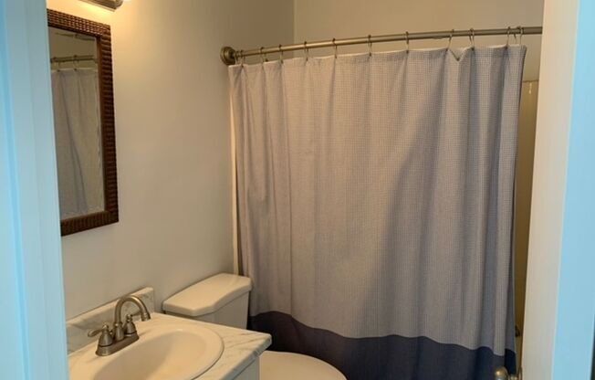 2 beds, 1 bath, $1,425