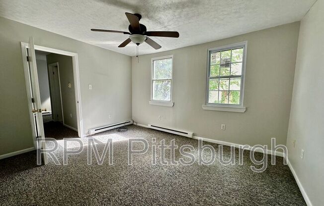 2709 Josephine Street