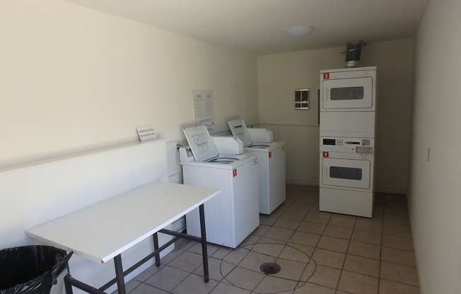 1 bed, 1 bath, 585 sqft, $595, Unit 19