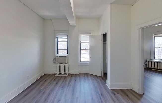 2 beds, 1 bath, 764 sqft, $1,649, Unit 1301-71