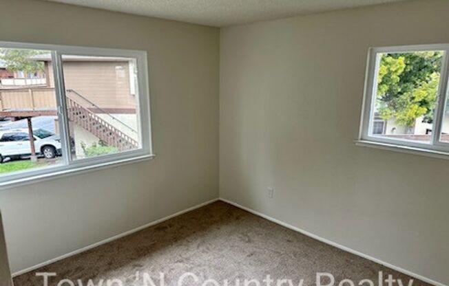 3 beds, 2 baths, $2,850, Unit Unit 2