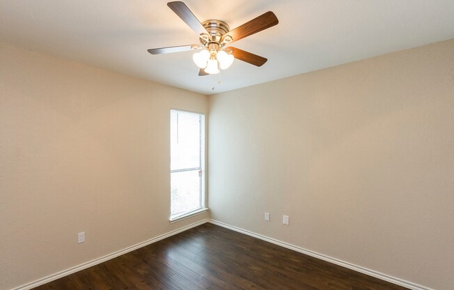 1 bed, 1 bath, 589 sqft, $999, Unit 122 A2 Patio