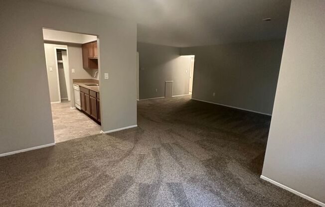 1 bed, 1 bath, 842 sqft, $1,099, Unit A202