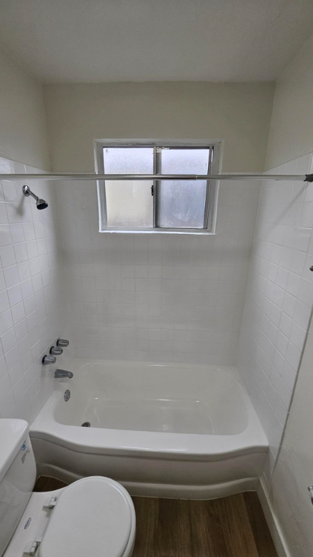 Studio, 1 bath, 330 sqft, $1,595