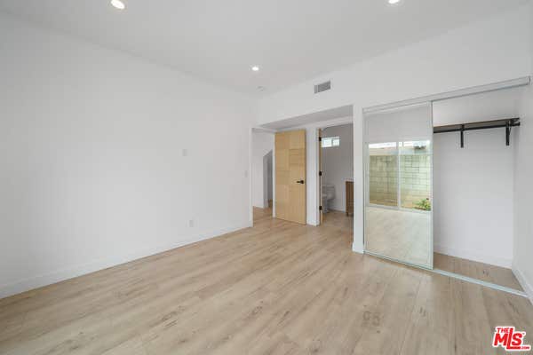 6835 YOLANDA AVE