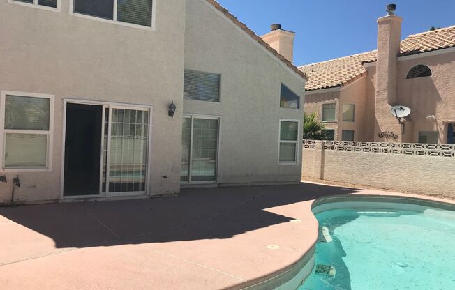 3 Bedroom in Desert Shores!