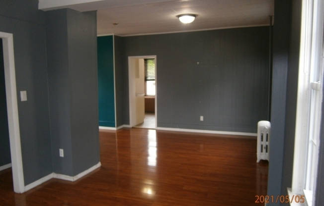 1121 RINGWOOD AVE