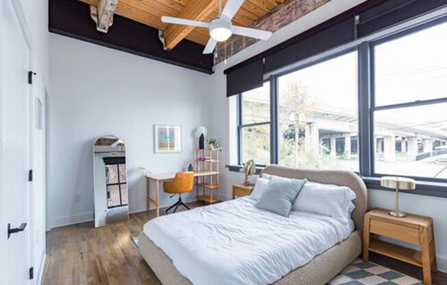 Lofts At Abrams Fixtures