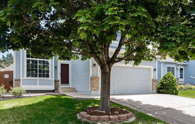 4271 HICKORY HOLW DR