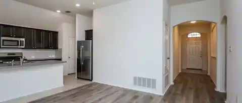 625 SAGUARO DR
