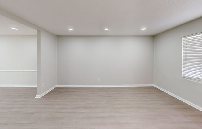 3 beds, 2.5 baths, 1,510 sqft, $1,519, Unit 31-D