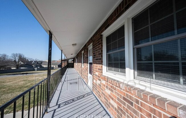 140 MAPLE PARK DR