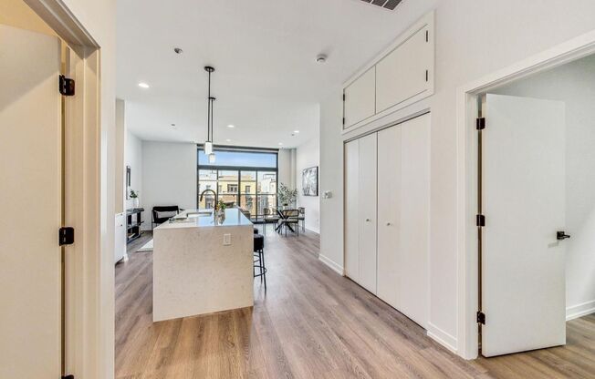 2 beds, 2 baths, 1,169 sqft, $4,000, Unit 3431-501