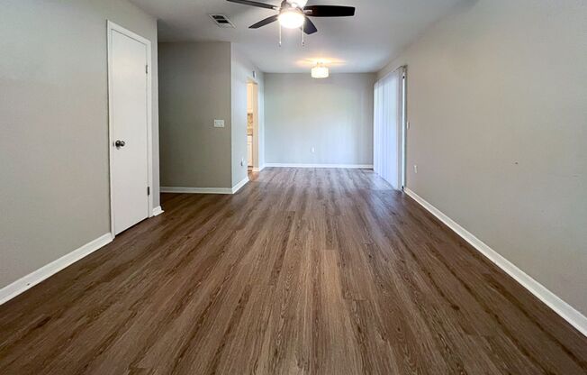 2 beds, 1 bath, 904 sqft, $1,250, Unit Unit A